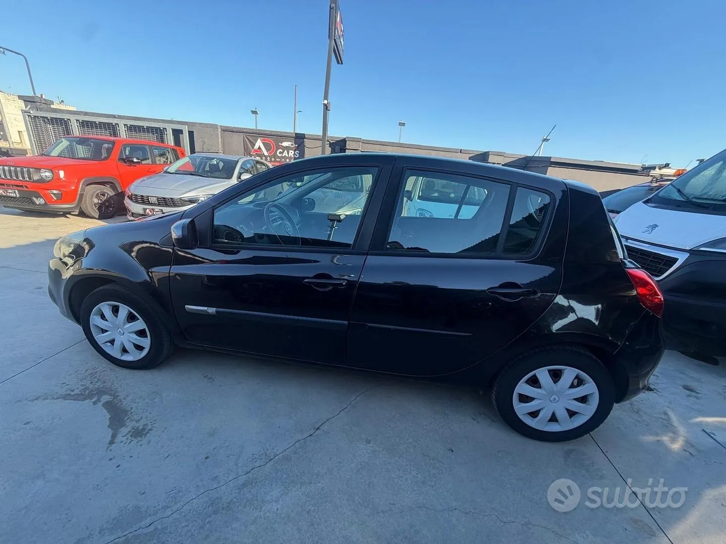 Renault Clio 2010 photo 5