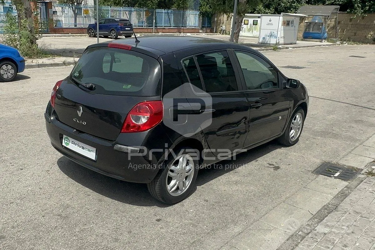 Renault Clio 2008 photo 5