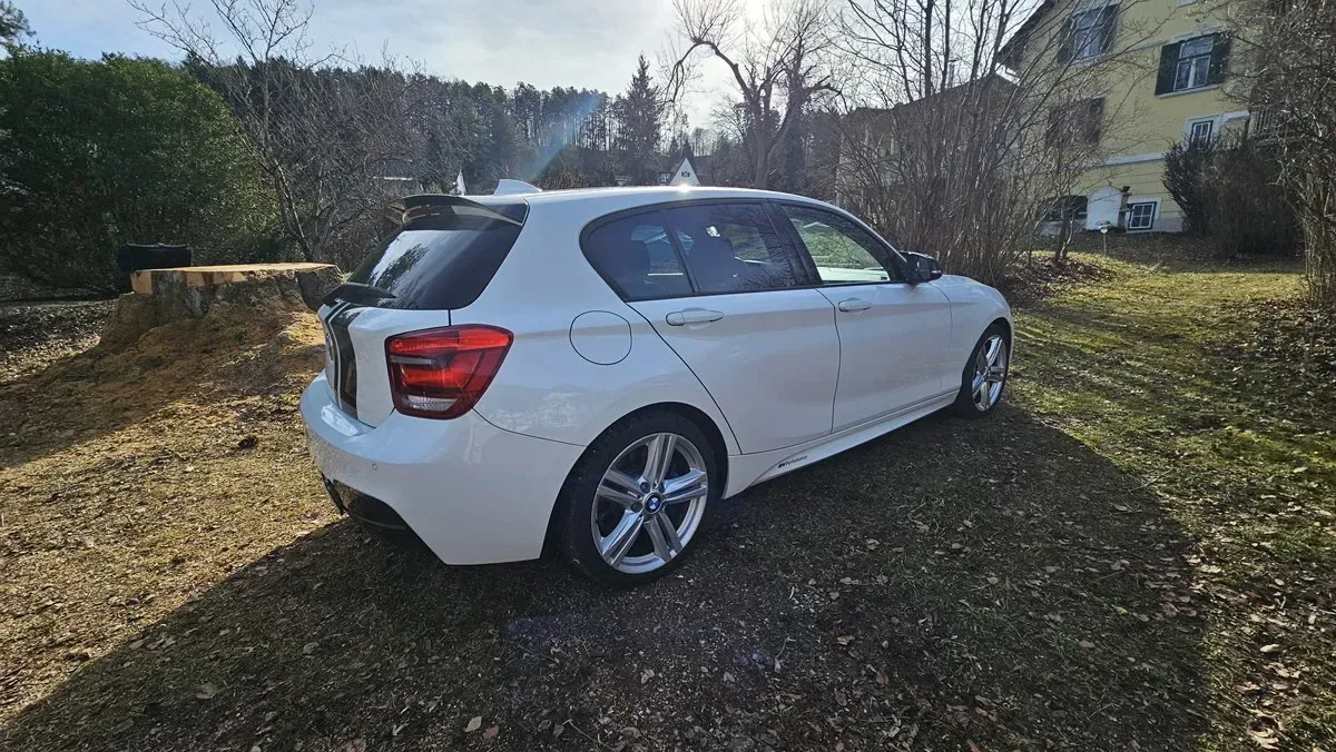 BMW 1 Series 2012 photo 3