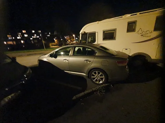 Toyota Avensis 2010 photo 2