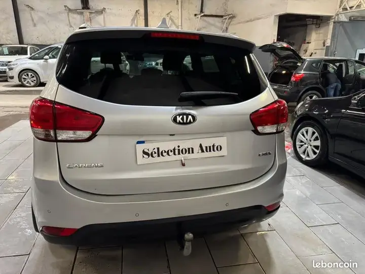 Kia Carens 2016 photo 5