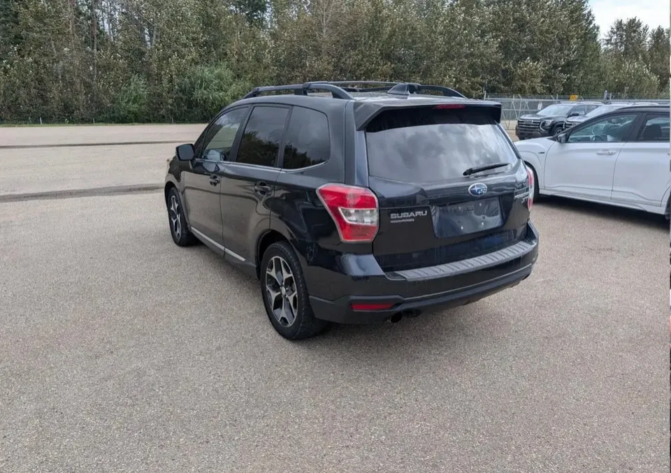 Subaru Forester 2016 photo 2