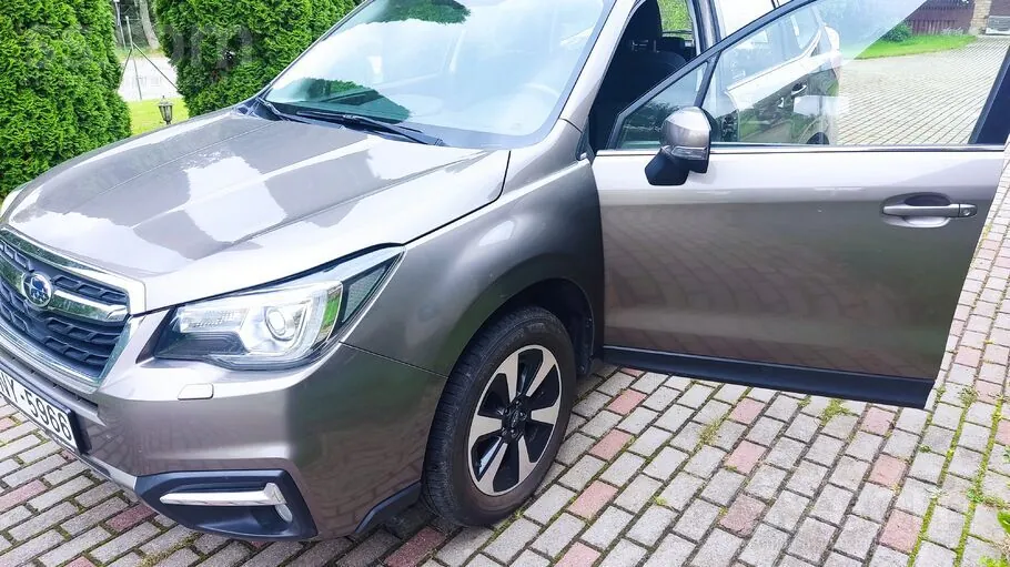 Subaru Forester 2017 photo 2