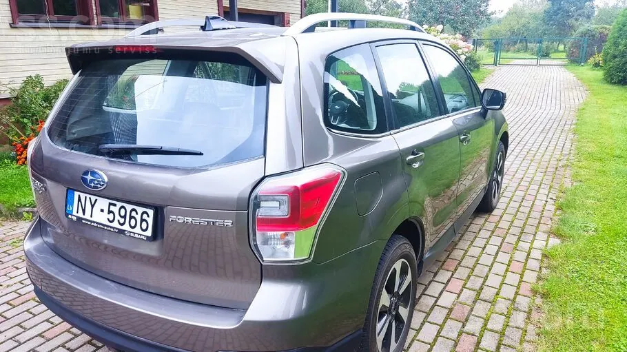Subaru Forester 2017 photo 4