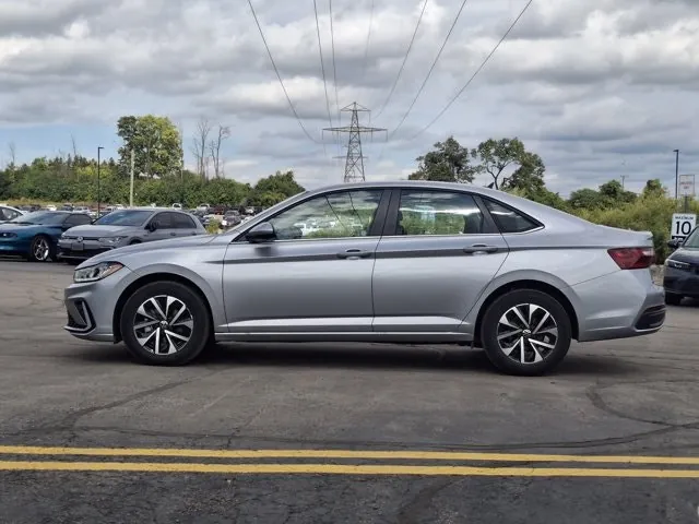 Volkswagen Jetta 2025 photo 2
