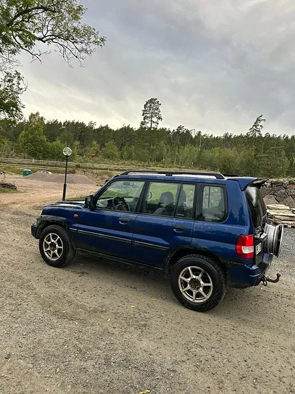 Mitsubishi Pajero Pinin 2004 photo 4