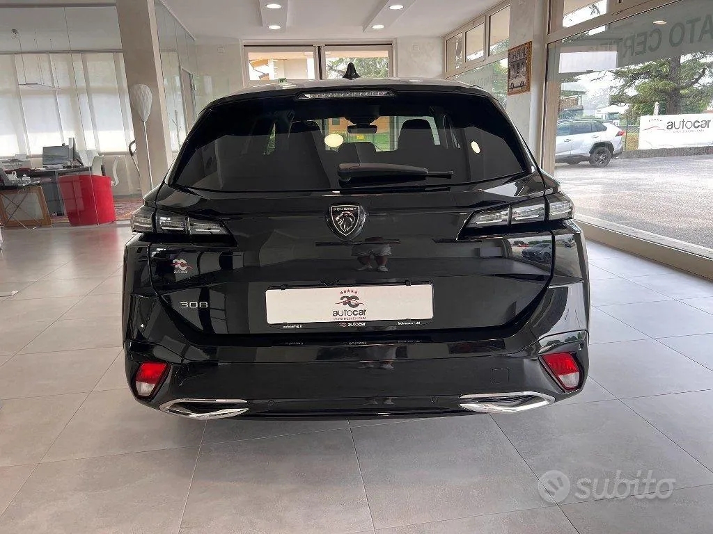 Peugeot 308 2022 photo 3