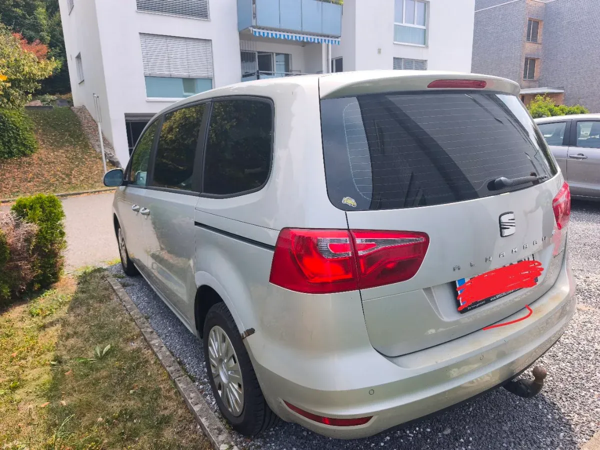 Seat Alhambra 2012 photo 2