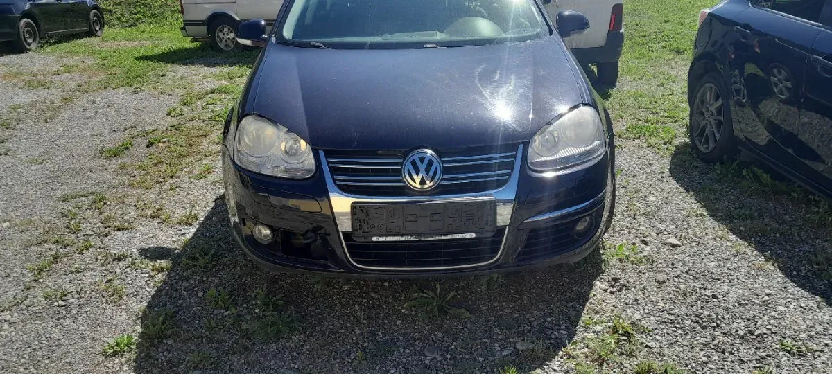 Volkswagen Golf 2009 photo 2