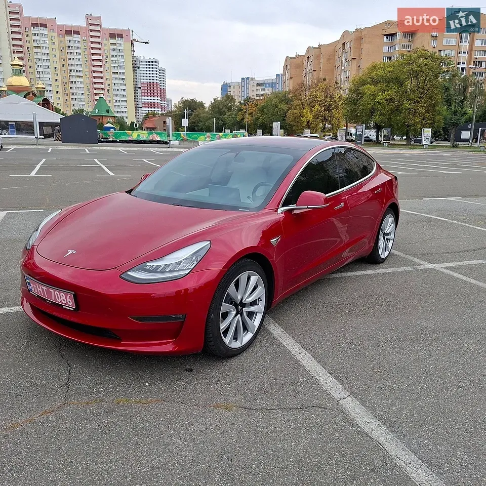 Tesla Model 3 2018 photo 2
