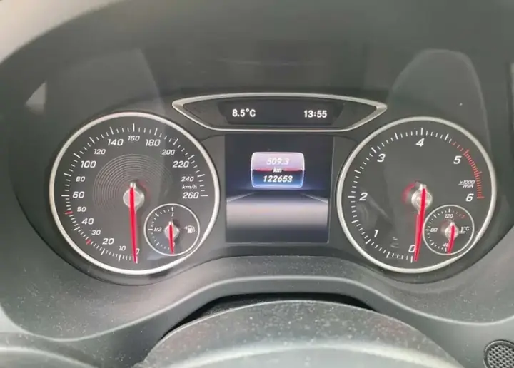Mercedes-Benz A-Class 2016 photo 3