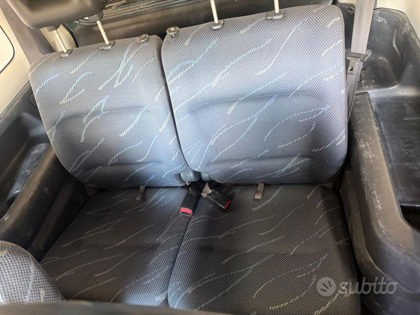 Suzuki Jimny 2004 photo 4
