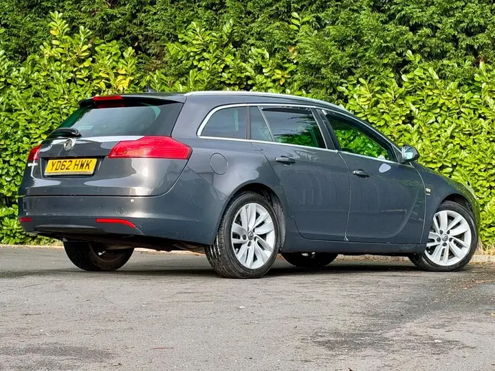 Vauxhall Insignia 2012 photo 5