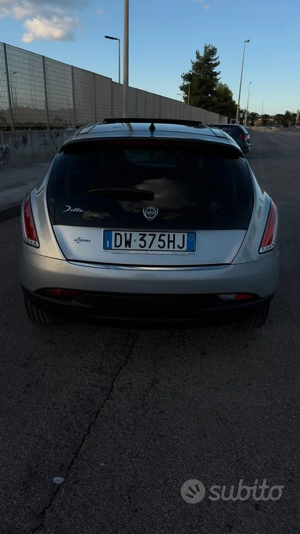 Lancia Delta 2009 photo 4