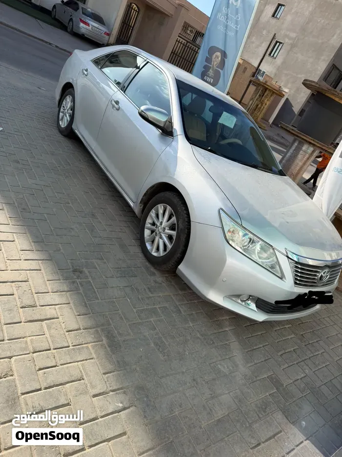 Toyota Camry 2014 photo 2