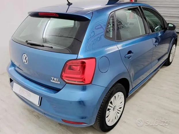 Volkswagen Polo 2015 photo 3