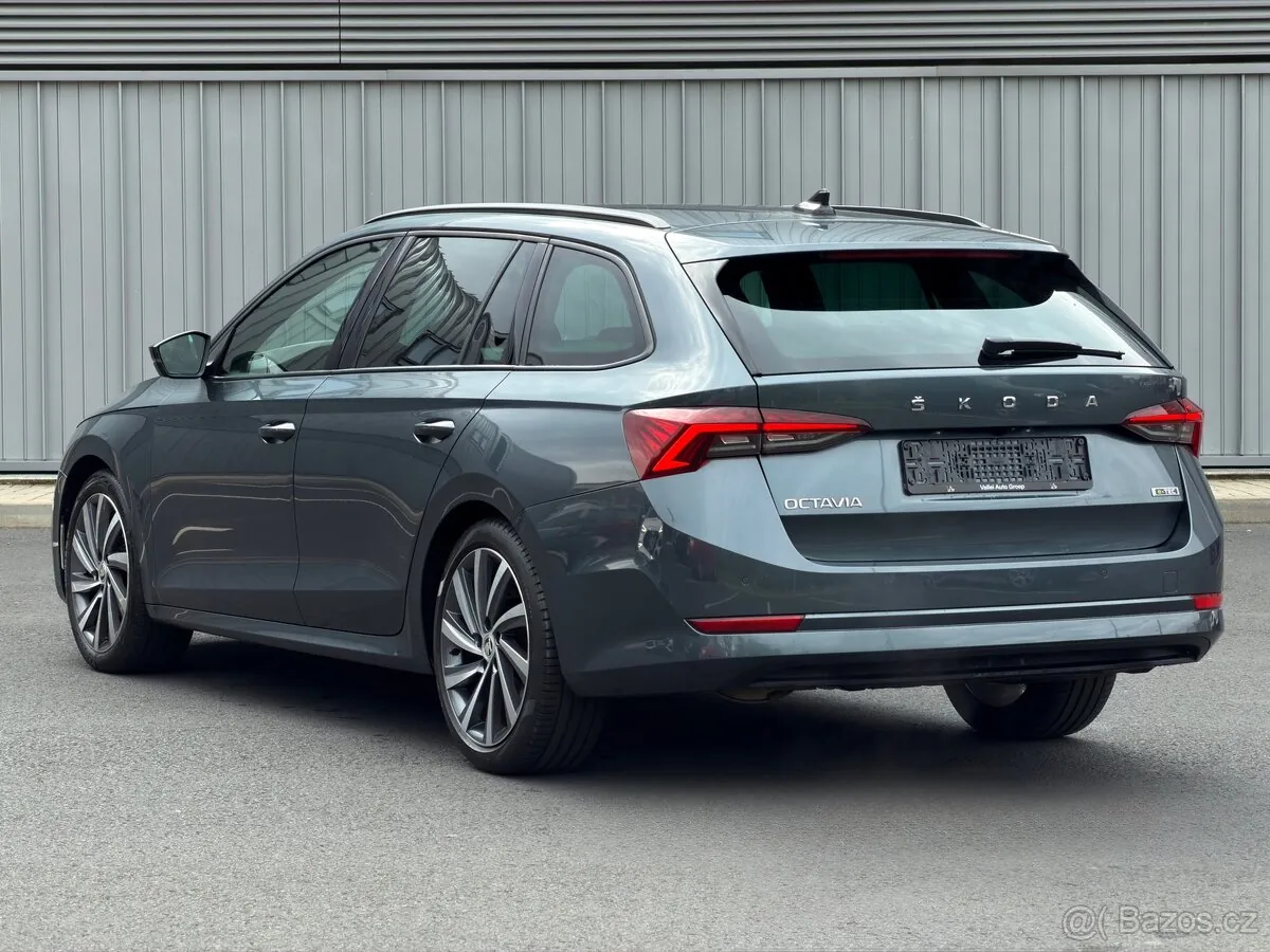 Skoda Octavia 2021 photo 5