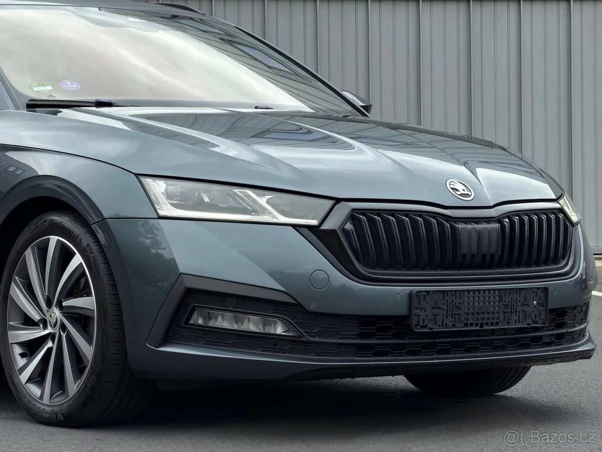 Skoda Octavia 2021 photo 2