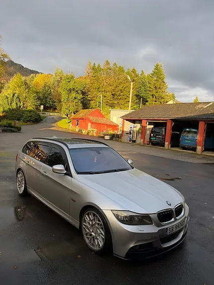 BMW 325D 2009 photo 3