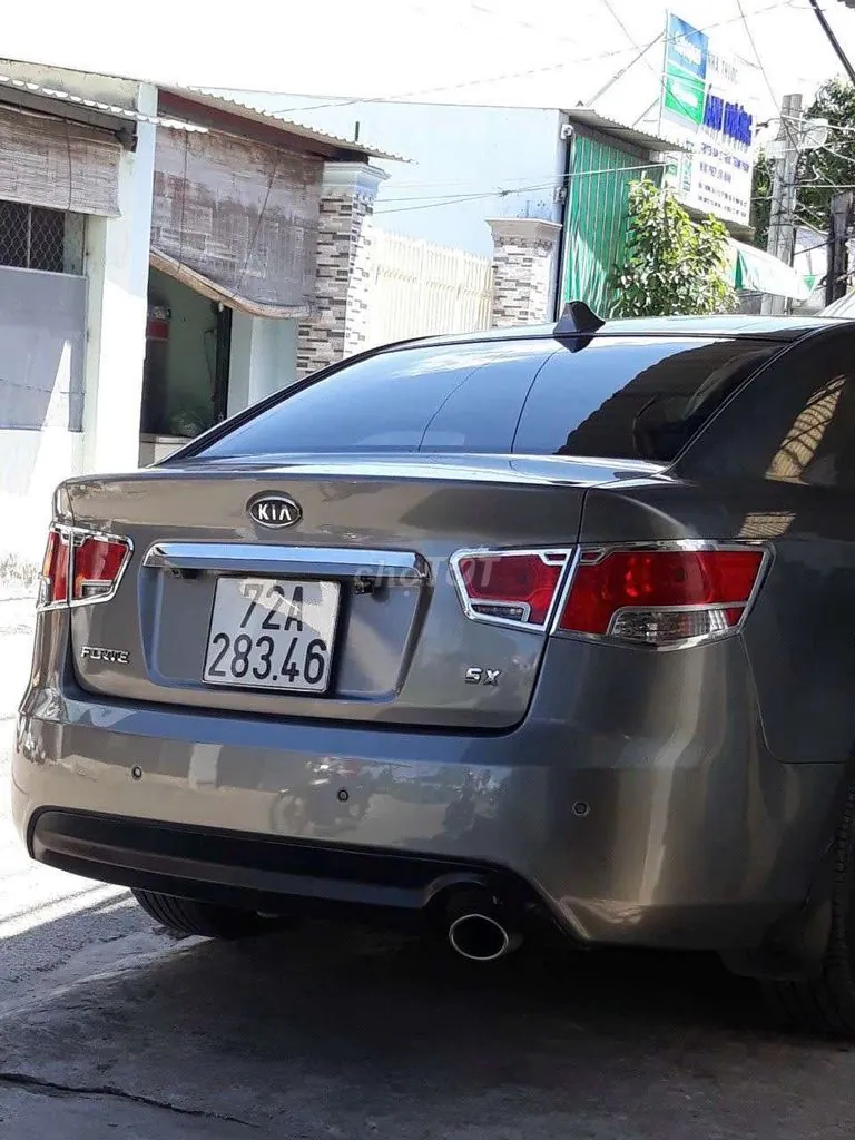 Kia Forte 2011 photo 2