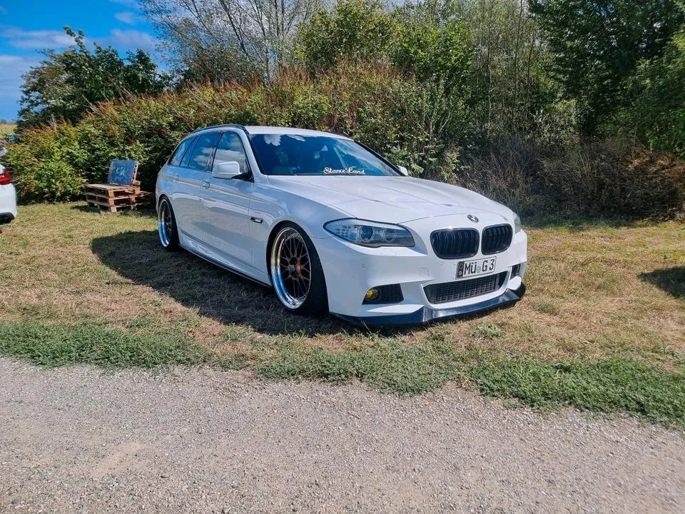 BMW F11