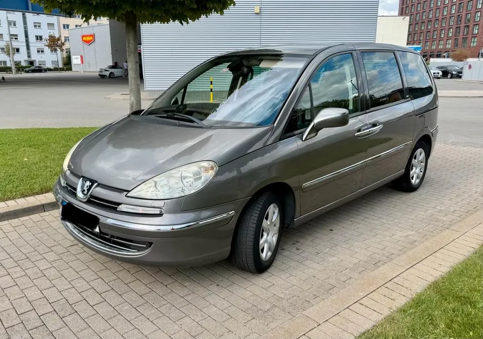 Peugeot 807