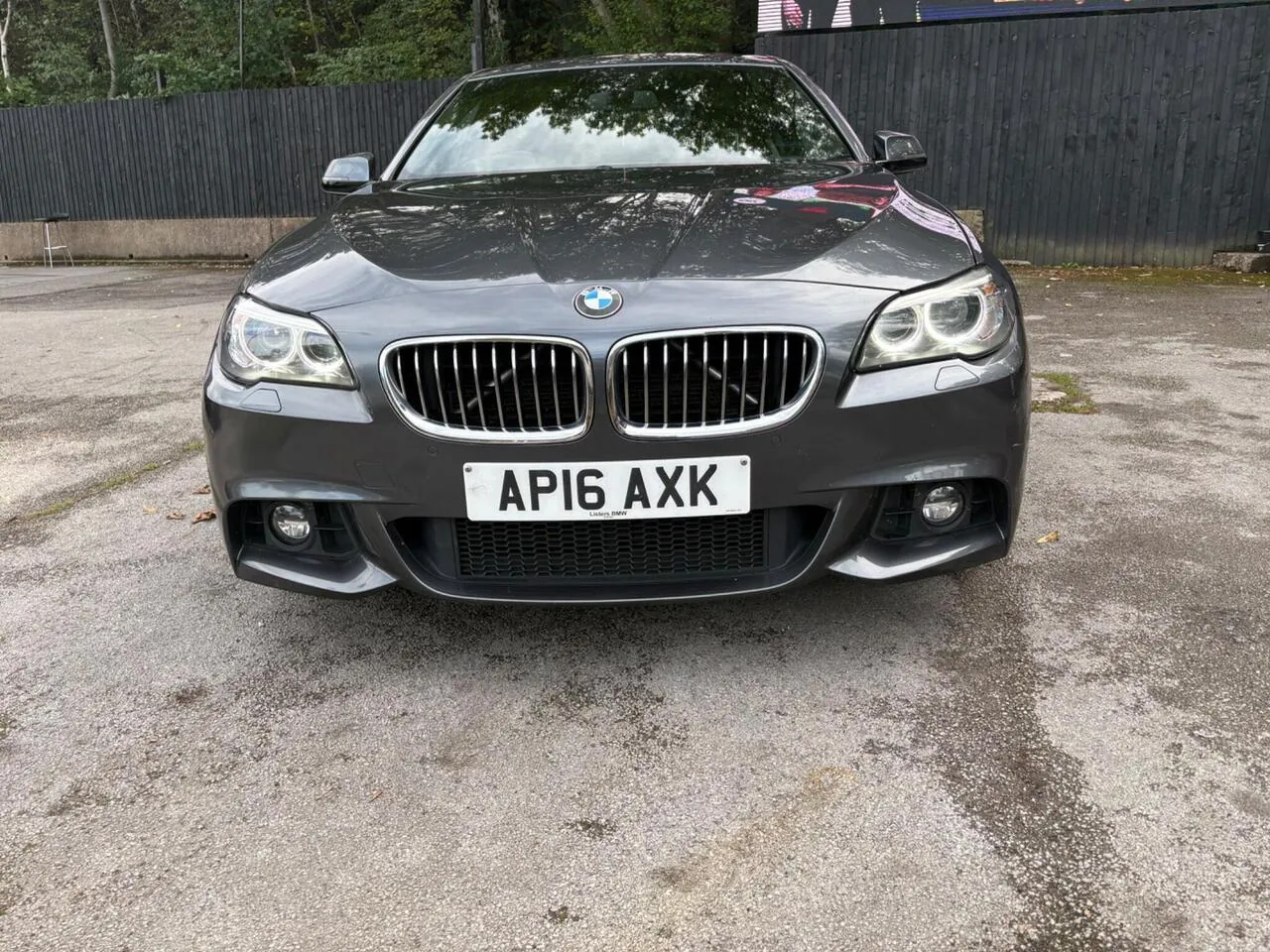 BMW 5 Series 2016 photo 2