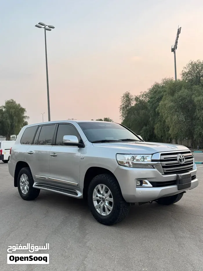 Toyota Land Cruiser 2016 photo 2