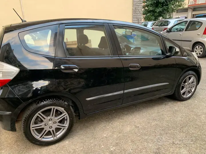 Honda Jazz 2009 photo 3