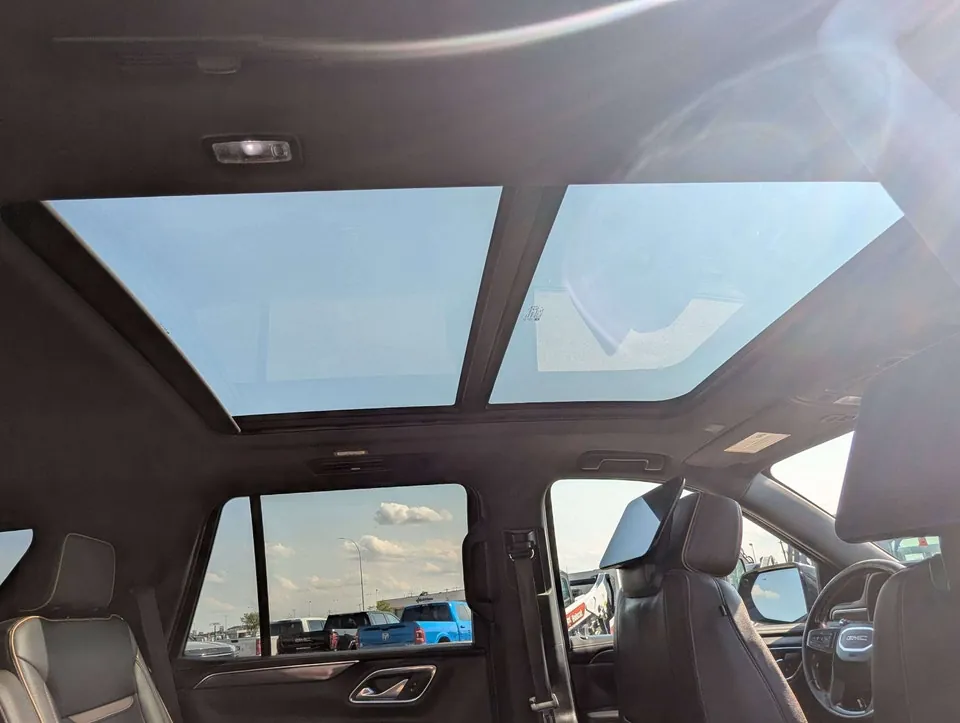 GMC Yukon 2023 photo 2