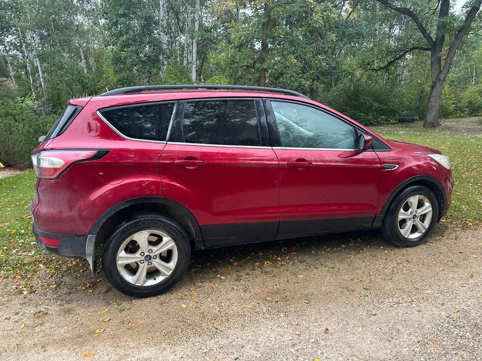 Ford Escape 2017 photo 3