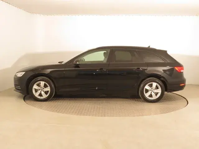Audi A4 Avant 2016 photo 2