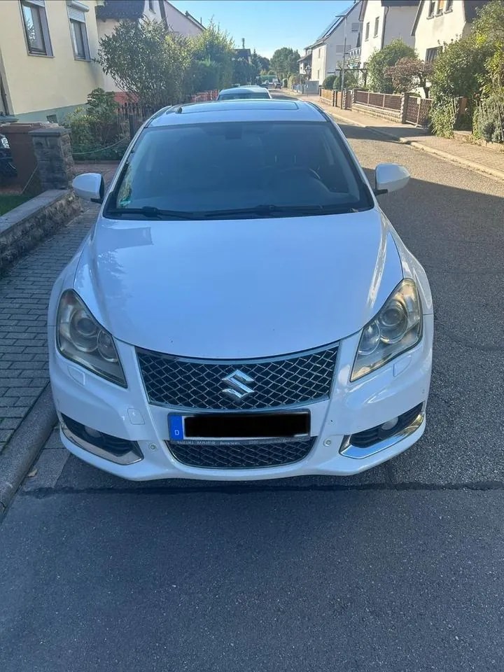 Suzuki Kizashi