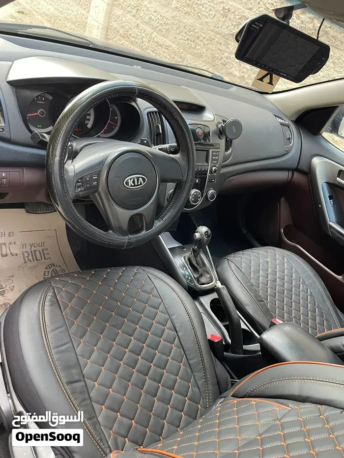 Kia Forte 2011 photo 3