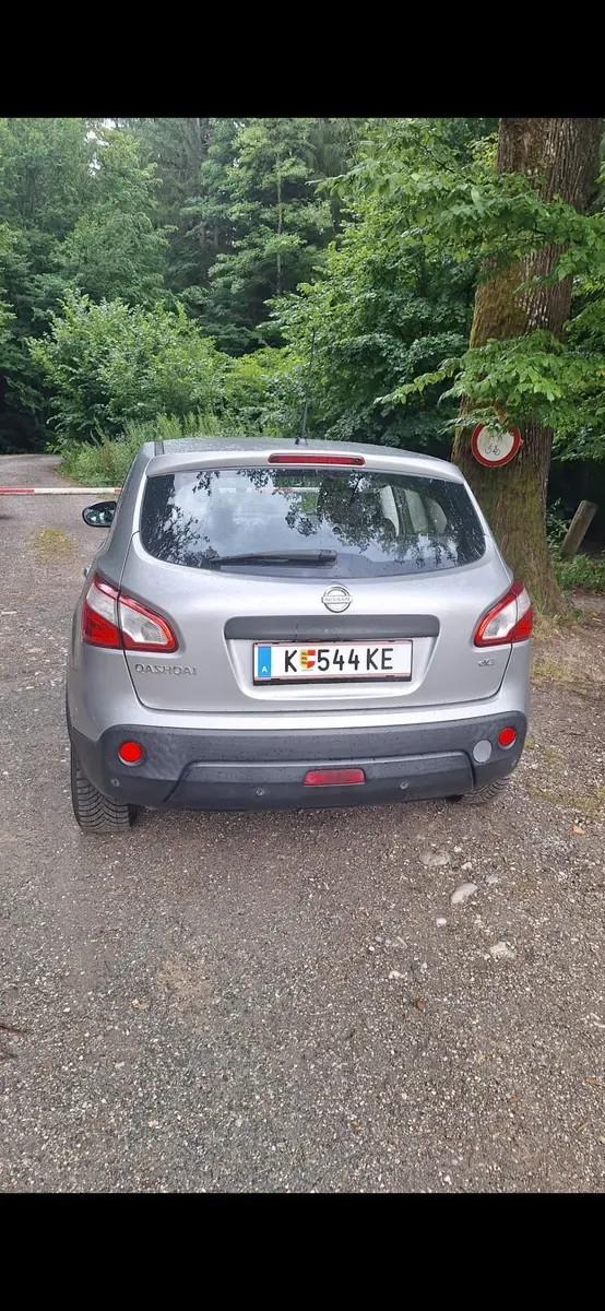 Nissan Qashqai 2010 photo 3