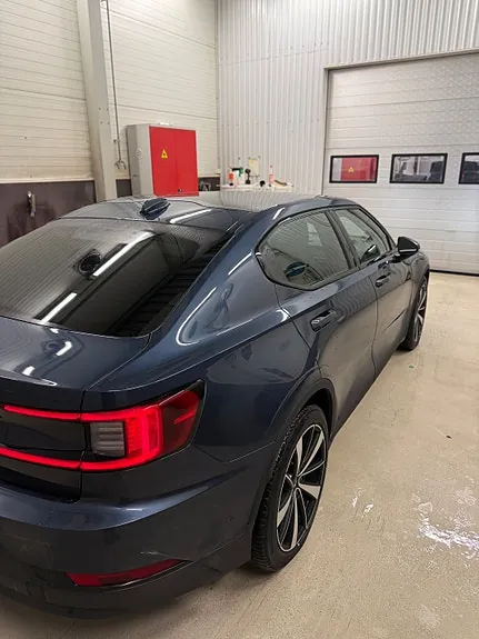 Polestar 2 2021 photo 3