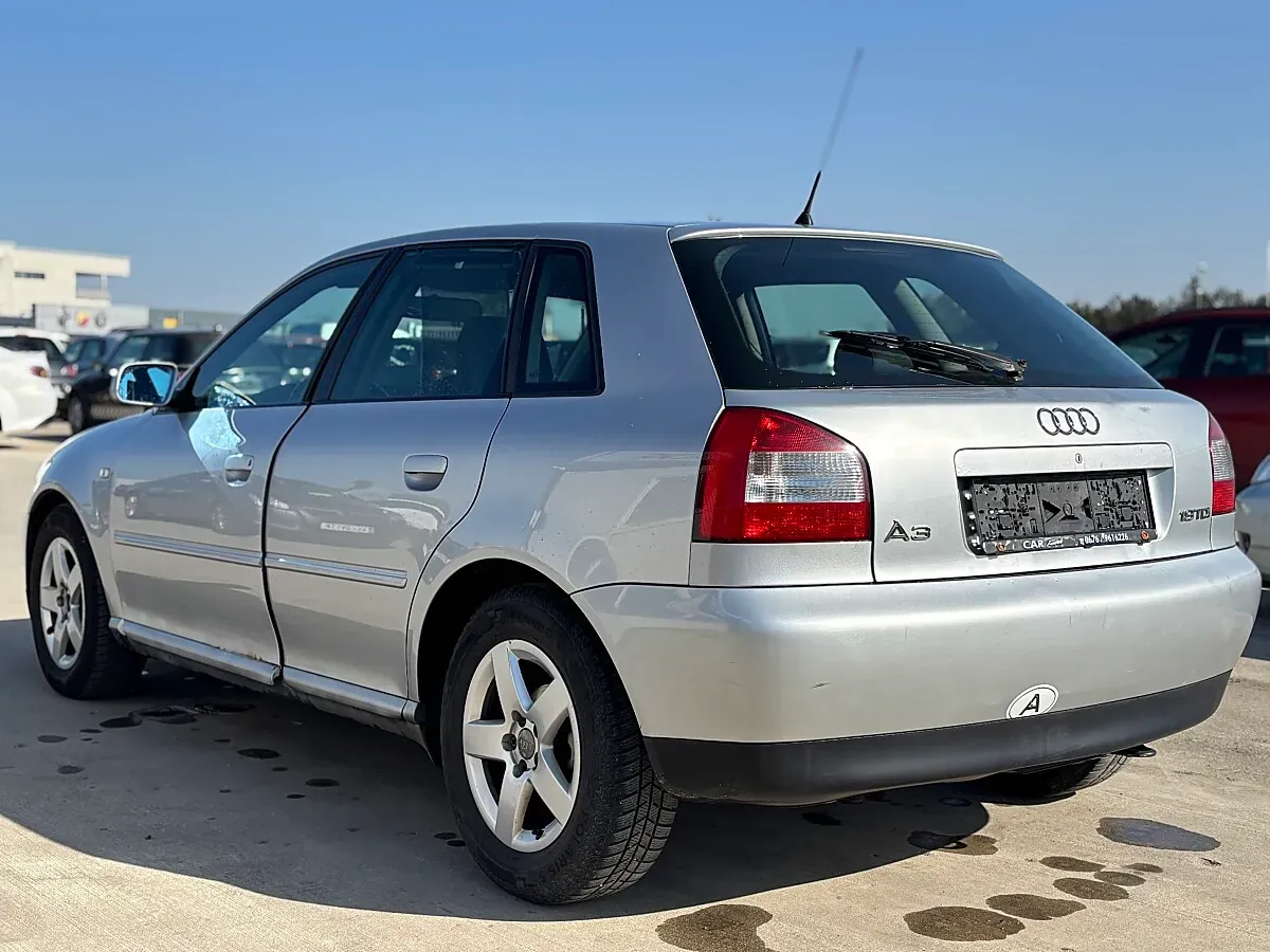 Audi A3 2001 photo 2