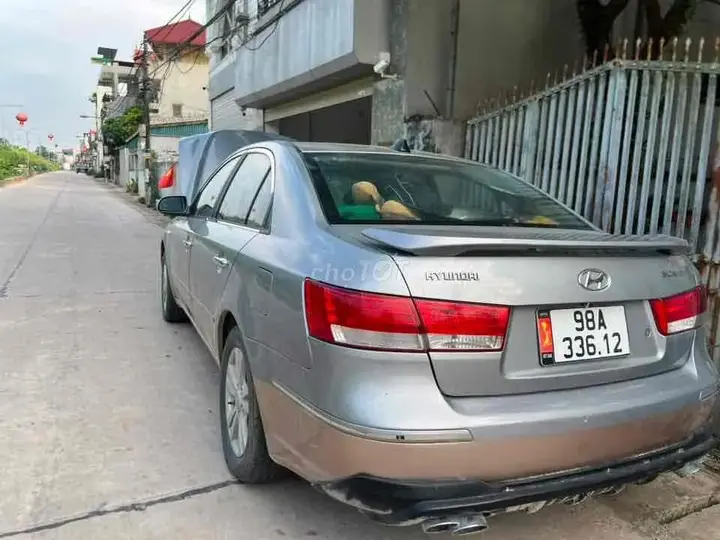 Hyundai Sonata 2009 photo 4