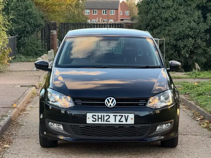 Volkswagen Polo 2012 photo 2