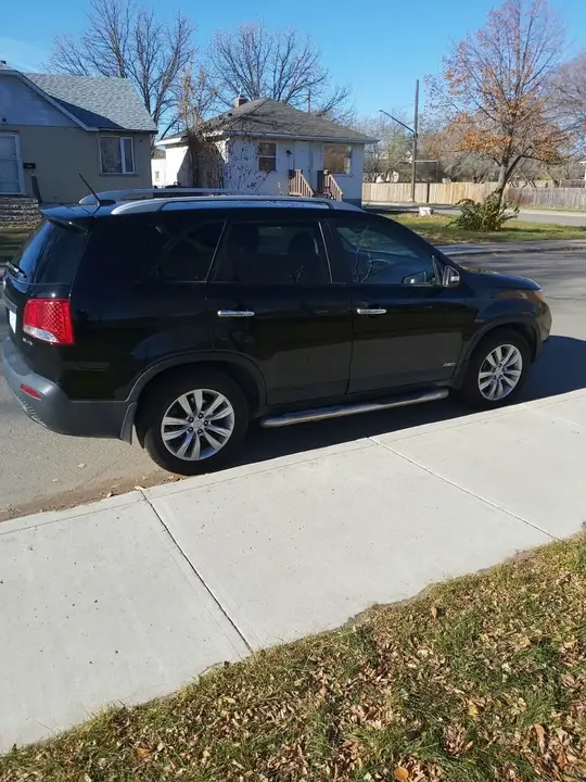 Kia Sorento 2011 photo 4