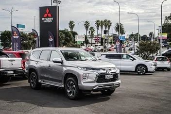 Mitsubishi Pajero Sport 2026 photo 4
