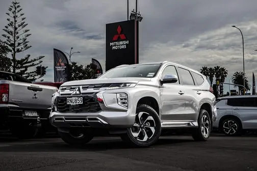 Mitsubishi Pajero Sport