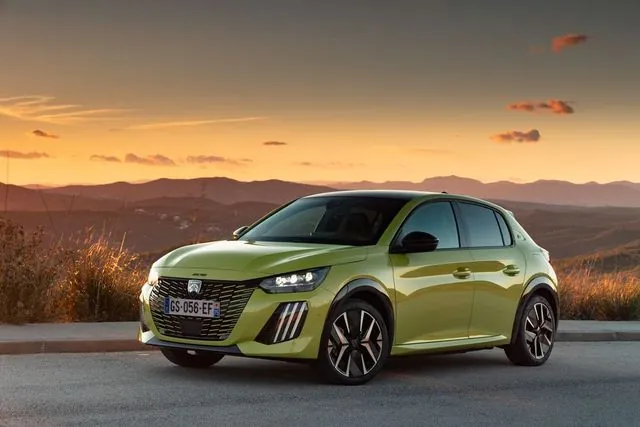 Peugeot 208