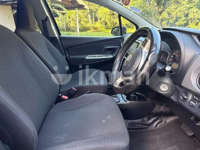 Toyota Vitz 2016 photo 5