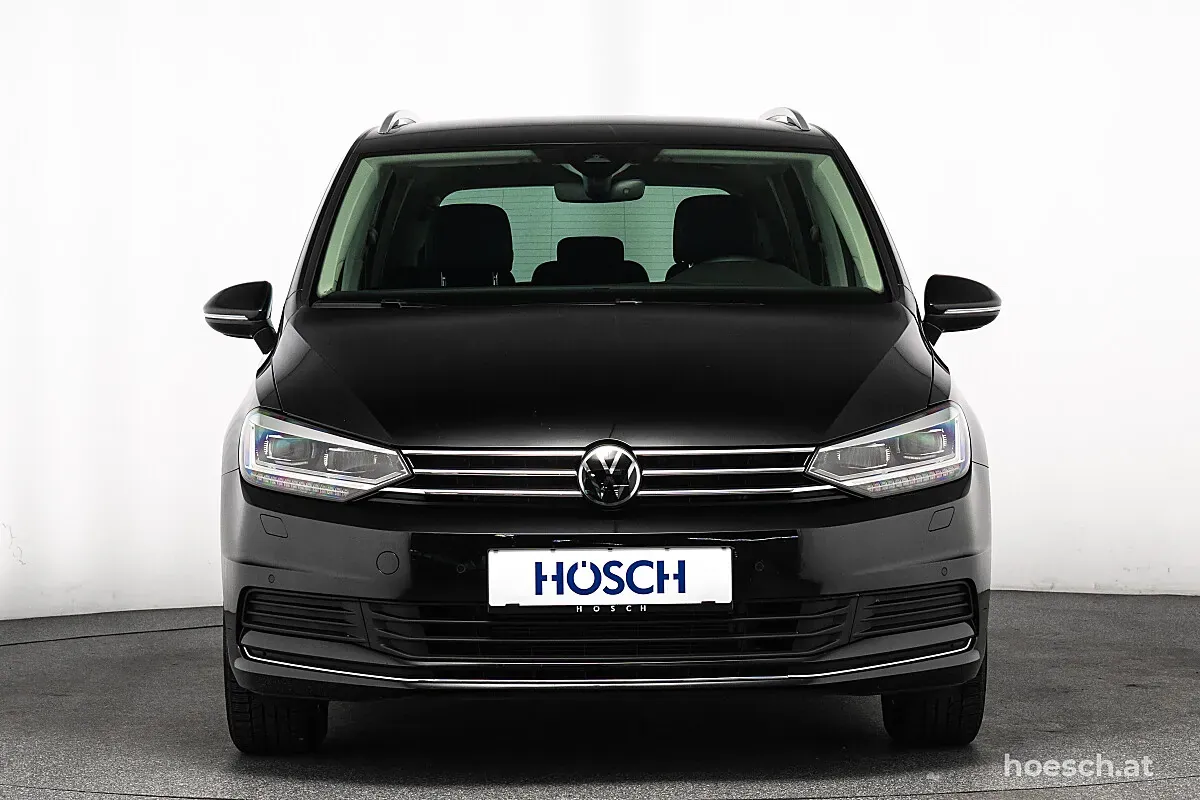 Volkswagen Touran 2025 photo 2