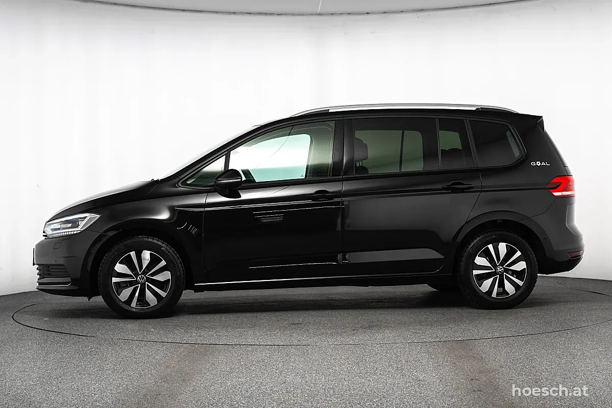 Volkswagen Touran 2025 photo 3