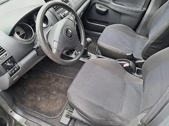 Suzuki Ignis 2005 photo 4
