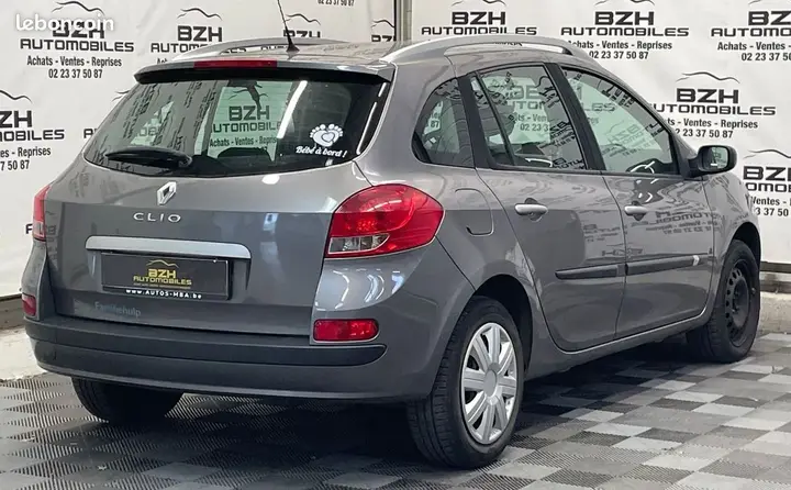 Renault Clio 2008 photo 2