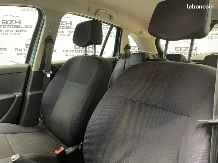 Renault Clio 2008 photo 3