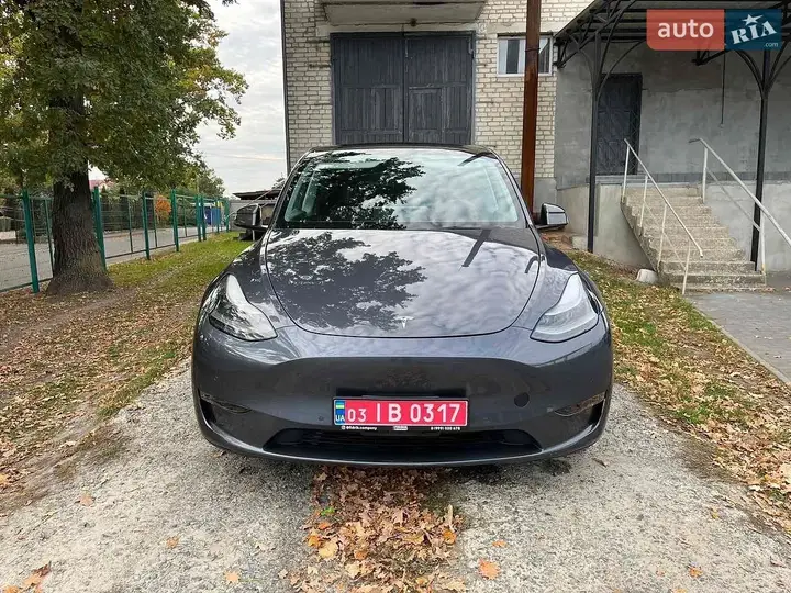 Tesla Model Y 2021 photo 2